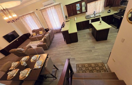 Trinidad House | Modern 3-bedroom house in awesome Barrackpore with WiFi, AC