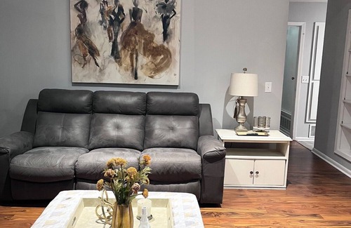Shreveport House | Modern 3-bedroom house in charming Shreveport with AC