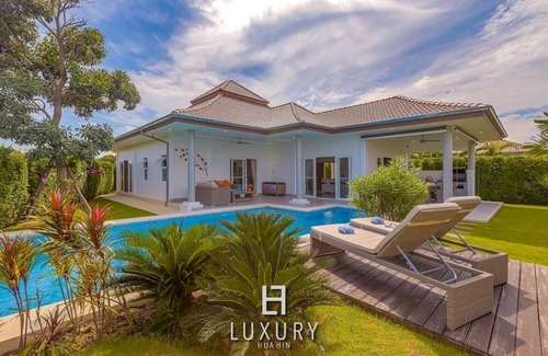 Hua Hin Villa | Modern 3 Bedroom Private Pool Villa (MP-67)