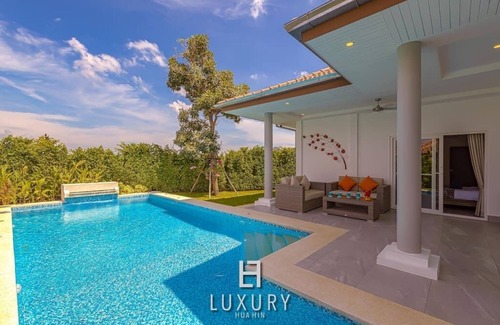 Hua Hin Villa | Modern 3 Bedroom Private Pool Villa (MP-67)