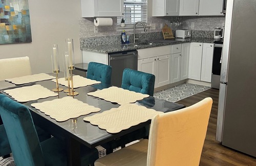 Prosperity Church Road House | Modern 3 BR 2 BA Home with Backyard – 8mi Downtown