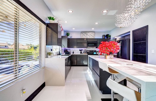 Ocotillo House | Modern 3bd3bth w/misters, pool/spa, pool table, kayaks/pedal boat/bikes/fishing