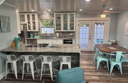 New Smyrna Beach House | Modern 3BR/2BA Townhouse – Sleeps 10 – Pet Friendly – Steps to the Beach!