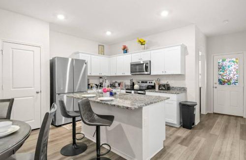 Medina Valley House | Modern 3BR Home in San Antonio