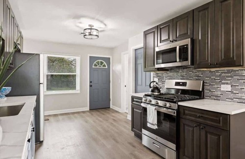 Westchester House | Modern 3BR Home w/Huge Backyard | LCP Collection