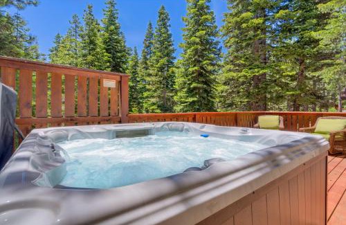Talmont House | Modern 3BR Tahoe Cabin with Hot Tub