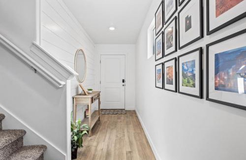 Lehi House | Modern 3BR Townhome in Lehi UT