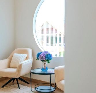 San Sai House | Modern 4 BR Home - Walk to Shopping and Supermarket