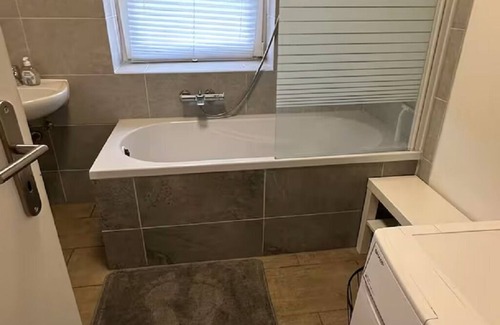 Altenholz-Klausdorf Apartment | Modern 4-room apartment near the beach and Kiel