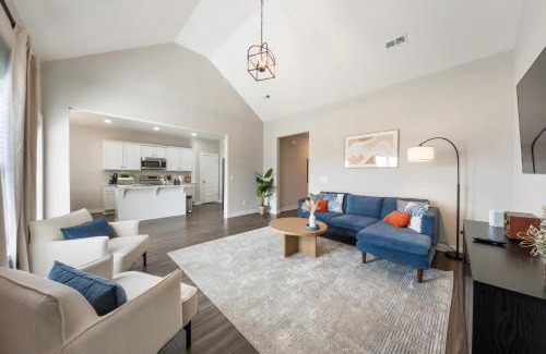 Cullman House | Modern 4BR Home with Game Room and Fire Pit - Near Downtown Cullman