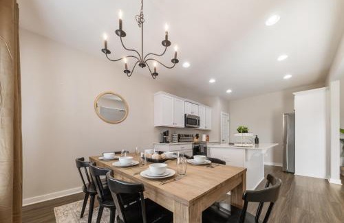 Cullman House | Modern 4BR Home with Game Room and Fire Pit - Near Downtown Cullman