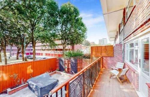 Islington House | Modern 4BR Kings Cross - Patio & Balcony