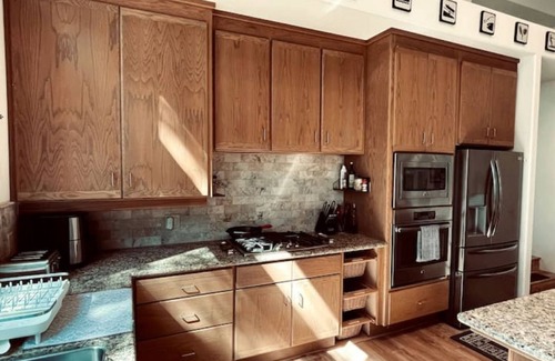 Shaver Lake Apartment | Modern 4BR Playground Deck