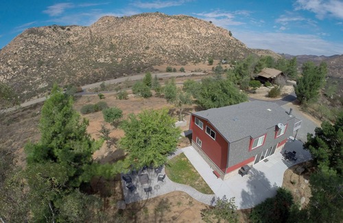 Temecula House | Modern 5 Acre Retreat in the Heart of Wine Coutry