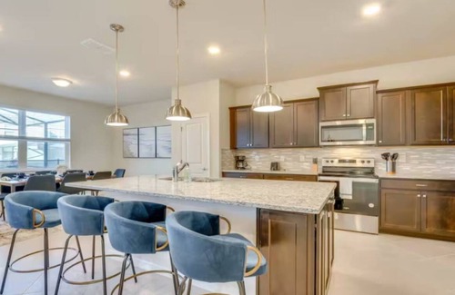 Four Corners House | Modern 5BR Getaway w/Heated Pool & BBQ Area