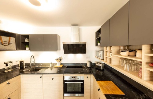 Saint-Pierre-d'Oleron Apartment | Modern Accessible Apartment in Saint-Pierre Center - Sleeps 4