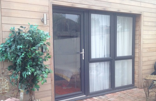 Emersons Green Cottage | Modern and airy cottage close to Bristol & Bath