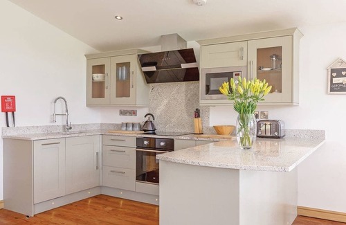 Welsh Frankton Ski Chalet | Modern and bespoke luxury lodge perfect for couples looking for a revitalizing escape.