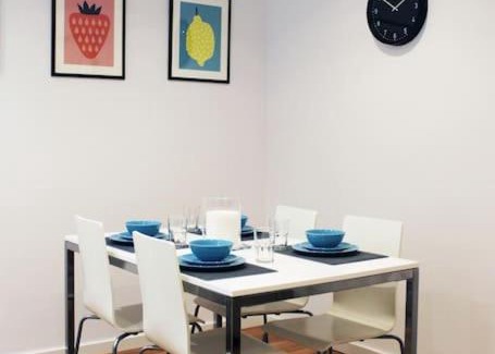 Parede Apartment | Modern and bright apartment close to the beach