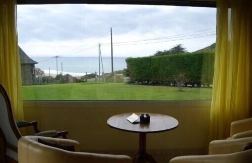 Erquy Villa | Modern and bright villa with stunning sea views. Wireless