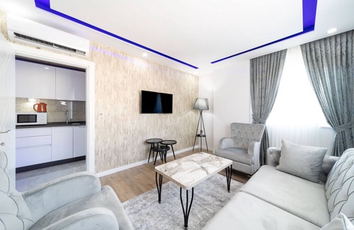 Antalya City Centre Apartment | Modern and Central Flat near Beach in Antalya