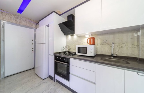 Antalya City Centre Apartment | Modern and Central Flat near Beach in Antalya