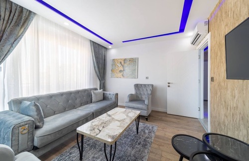 Antalya City Centre Apartment | Modern and Central Flat near Beach in Antalya