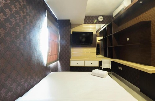 Sunter Apartment | Modern and Classy 1BR Green Lake Sunter Apartment By Travelio