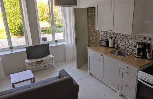 Contrexeville Apartment | Modern and comfortable furnished apartment in Contrexéville in a green setting