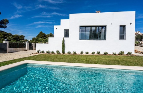 Costa Nova Villa | Modern and comfortable villa with private pool in Javea, on the Costa Blanca, Spain for 6 persons