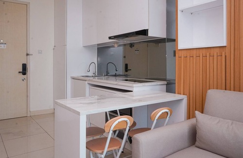 Cikokol Apartment | Modern And Comfy 1Br Apartment Tree Park City Bsd