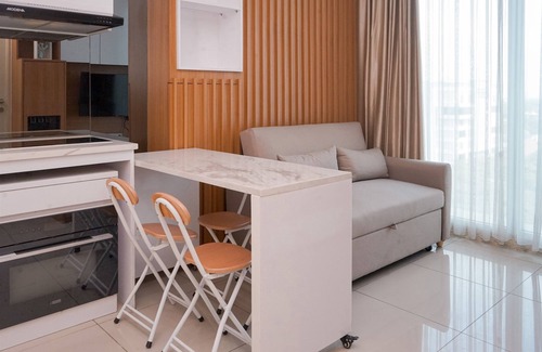Cikokol Apartment | Modern And Comfy 1Br Apartment Tree Park City Bsd