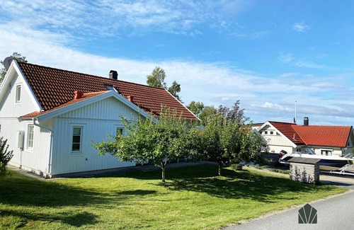 Fjallbacka House | Modern and cozy cottage near beautiful Fjällbacka | SE09044