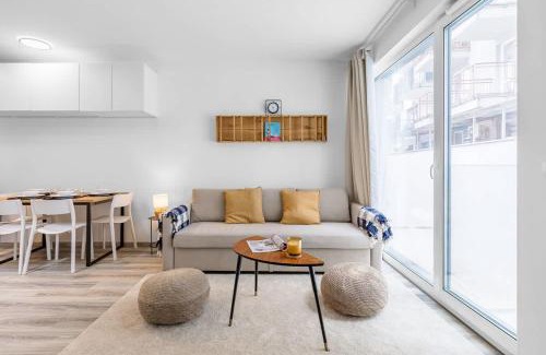 Old Town Apartment | Modern and Cozy flat with Balcony