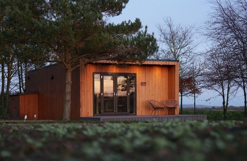 Wall Houses Cabin | Modern and Contemporary Furesø Cabin