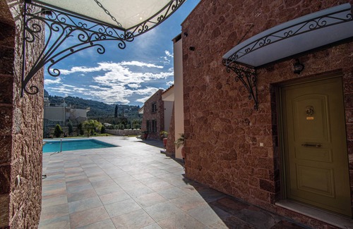 Nafplion City Centre Villa | MODERN AND LUXURY SUITES FOR RELAX OR ESCAPE TO MAGICAL NAFPLIO