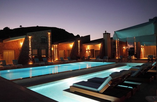 Nafplion City Centre Villa | MODERN AND LUXURY SUITES FOR RELAX OR ESCAPE TO MAGICAL NAFPLIO