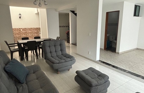 Paipa House | Modern and quiet house in Paipa, close to hot springs and tourist attractions.