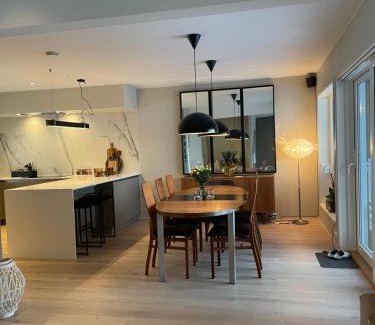 Tromso House | Modern and sentral home - close to centrum and nature