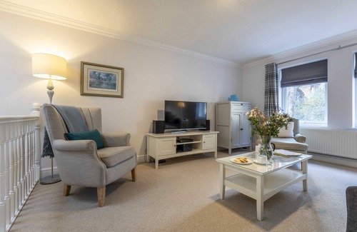 Bath House | Modern and spacious central mews house for 4 with private parking