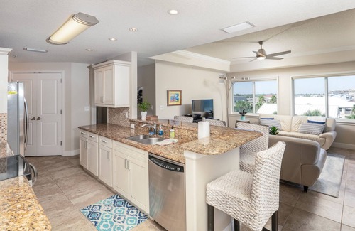 New Smyrna Beach Condo | Modern and stylish 3 bed, 3 bath luxury condo on beautiful New Smyrna Beach