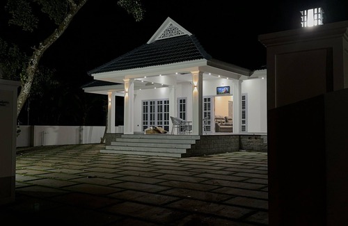 Changanacherry House | Modern and stylish newly built house in quiet environment.