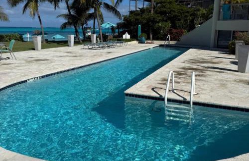 The Bight Apartment | Modern Apartament beachfront the bight settlement Turks and Caicos Island