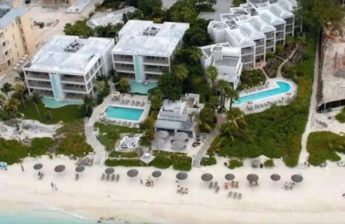 The Bight Apartment | Modern Apartament beachfront the bight settlement Turks and Caicos Island