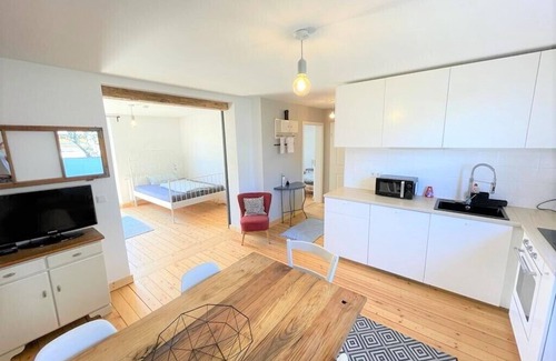 Sulzbach-Rosenberg Apartment | Modern apartment with terrace and garden - up to 6 persons