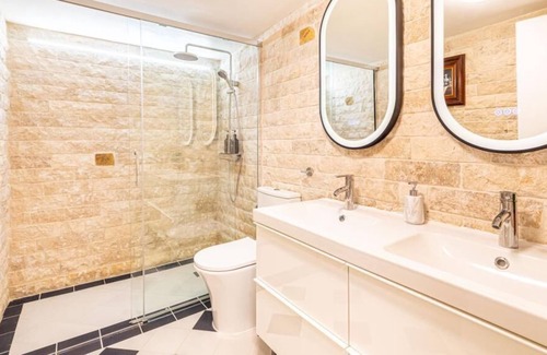 Meudon Apartment | Modern Apartement with Garden and TV Salon, 15' to Eiffel