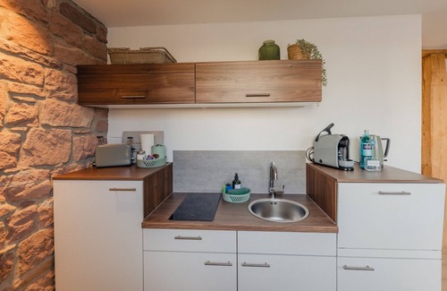 Miltenberg Apartment | Modern apartment (40sqm) with rain shower
