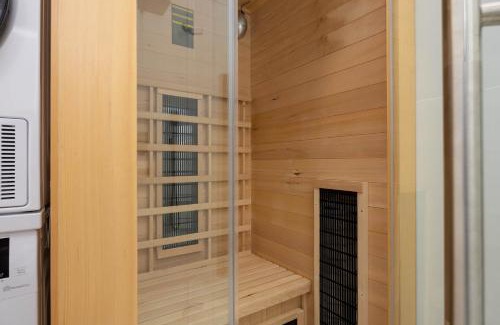 Serock Apartment | Modern Apartment by the Lake with Parking & Sauna in Zegrze by Noclegi Renters