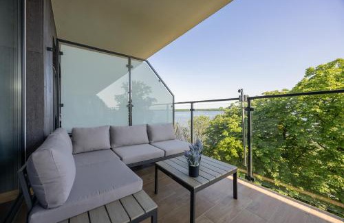 Serock Apartment | Modern Apartment by the Lake with Parking & Sauna in Zegrze by Noclegi Renters