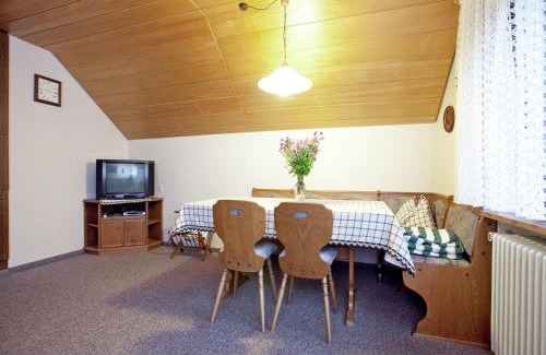 Bad Peterstal-Griesbach Apartment | Modern Apartment in Bad Peterstal-Griesbach with Vineyards